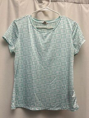 Guess Women’s Mint Geo-Print Short Sleeve Top